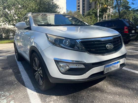 KIA SPORTAGE 2.0 LX 4X2 16V FLEX 4P AUTOMÁTICO KIA SPORTAGE 2.0 LX 4X2 16V FLEX 4P AUTOMÁTICO